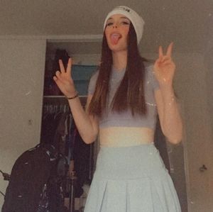 Meet your Posher, Eliana